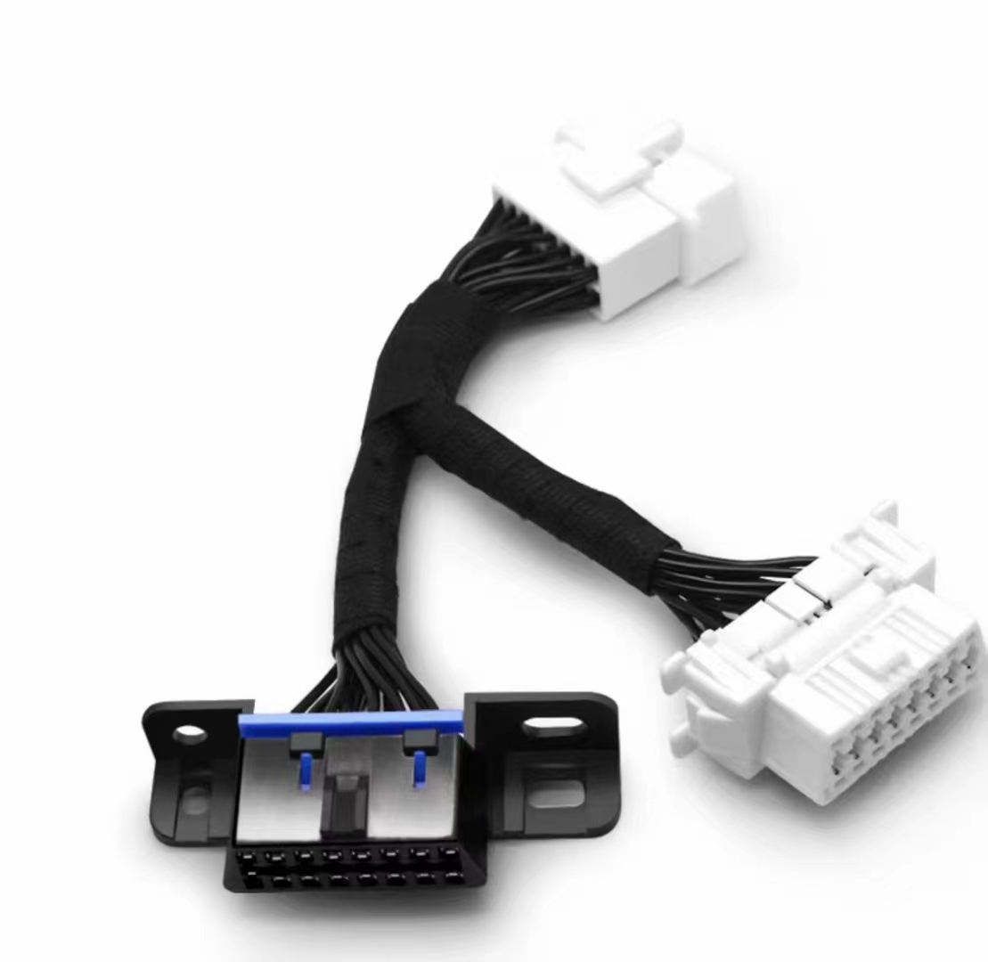 Robust industrial cable assembly for a robotic arm
